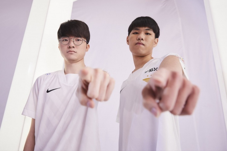 尽管足球中 尽管足球中