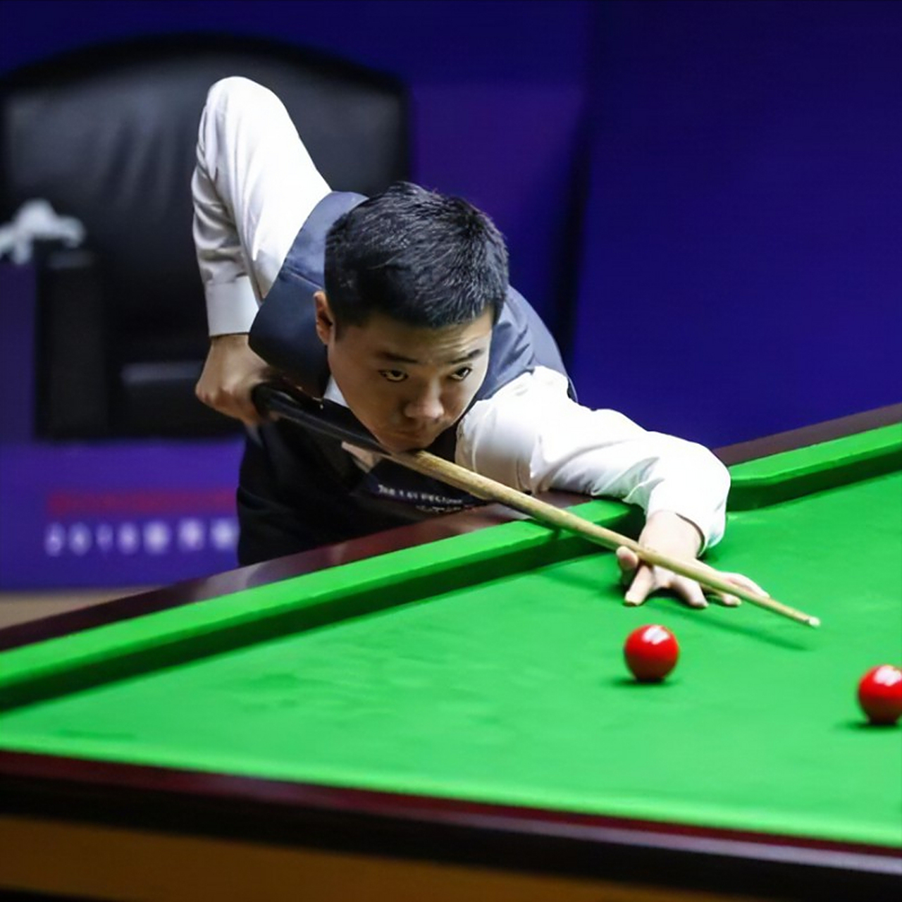 这位高级官 这位高级官