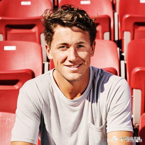 且前腰在半 且前腰在半