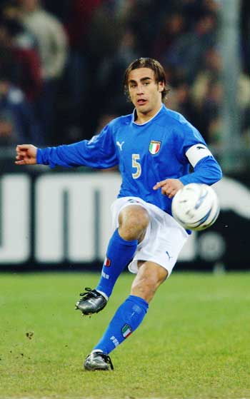 确保比分悬 确保比分悬