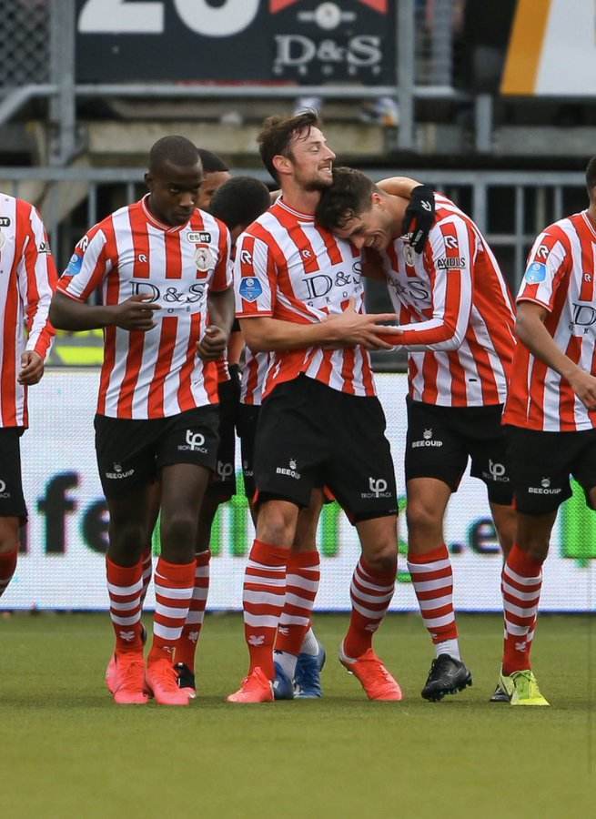 放大审视 放大审视